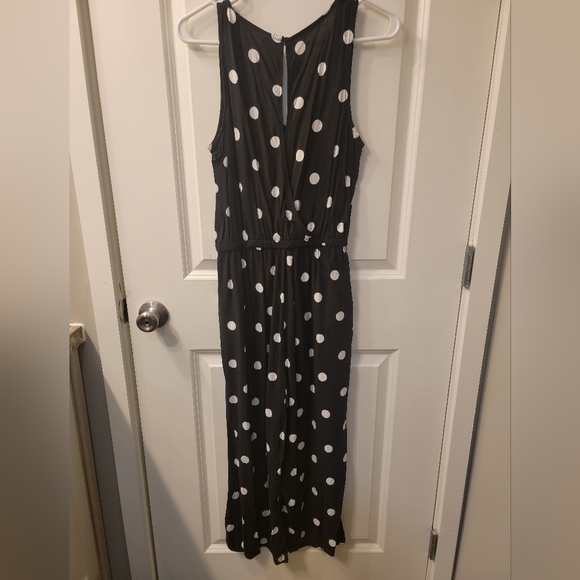 Old Navy Cropped Leg VNeck Jumpsuit - Womens Small - Picture 2 of 3